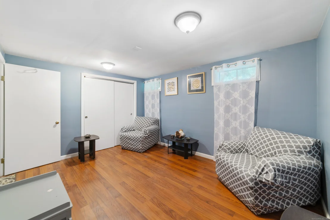 Photo of Unit APT68 at 19 Taft Point