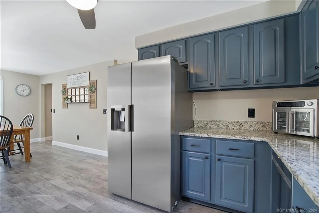Photo of 986 Merrow Road