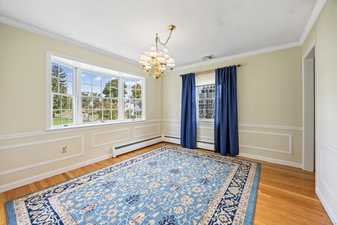 Photo of 57 Bennett Avenue