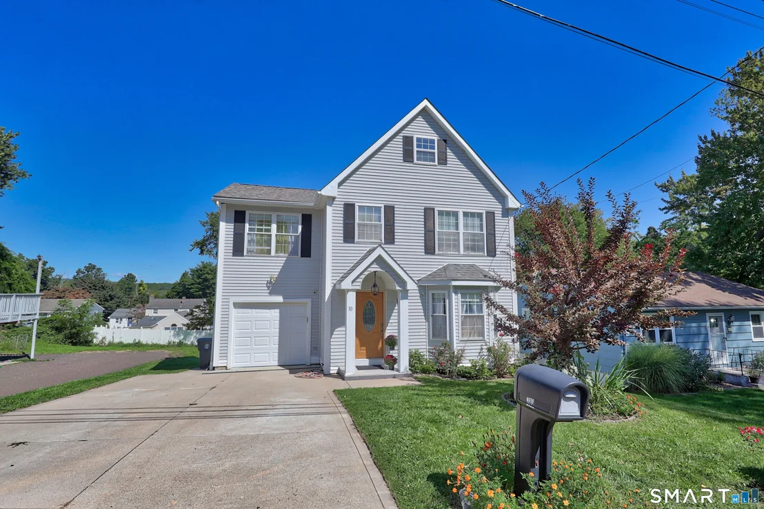 Photo of 10 Carle Road