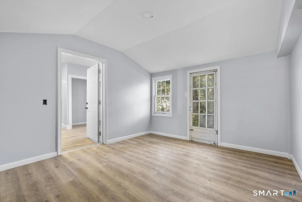 Photo of 6 Lee Avenue