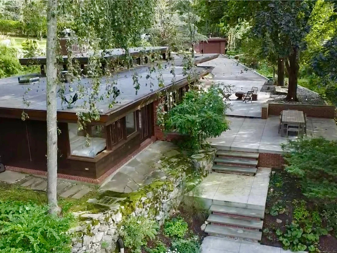 Photo of 32 Deer Run Road