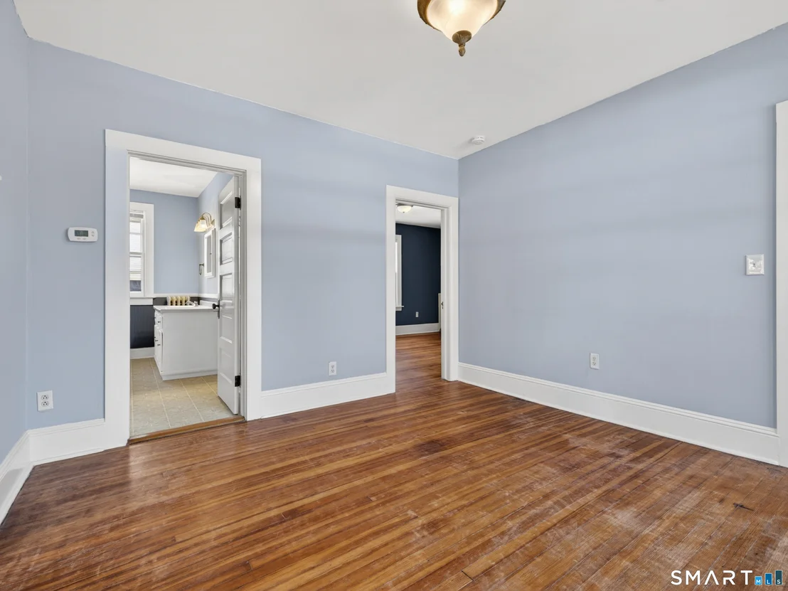 Photo of 43 Hedge Avenue
