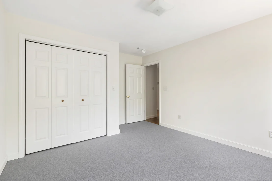 Photo of 341 Quaddick Road