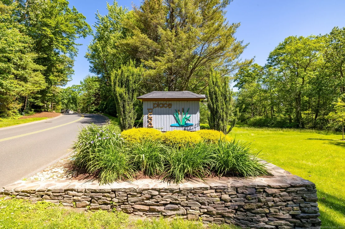 Photo of Unit 4 at 4 Dove Circle