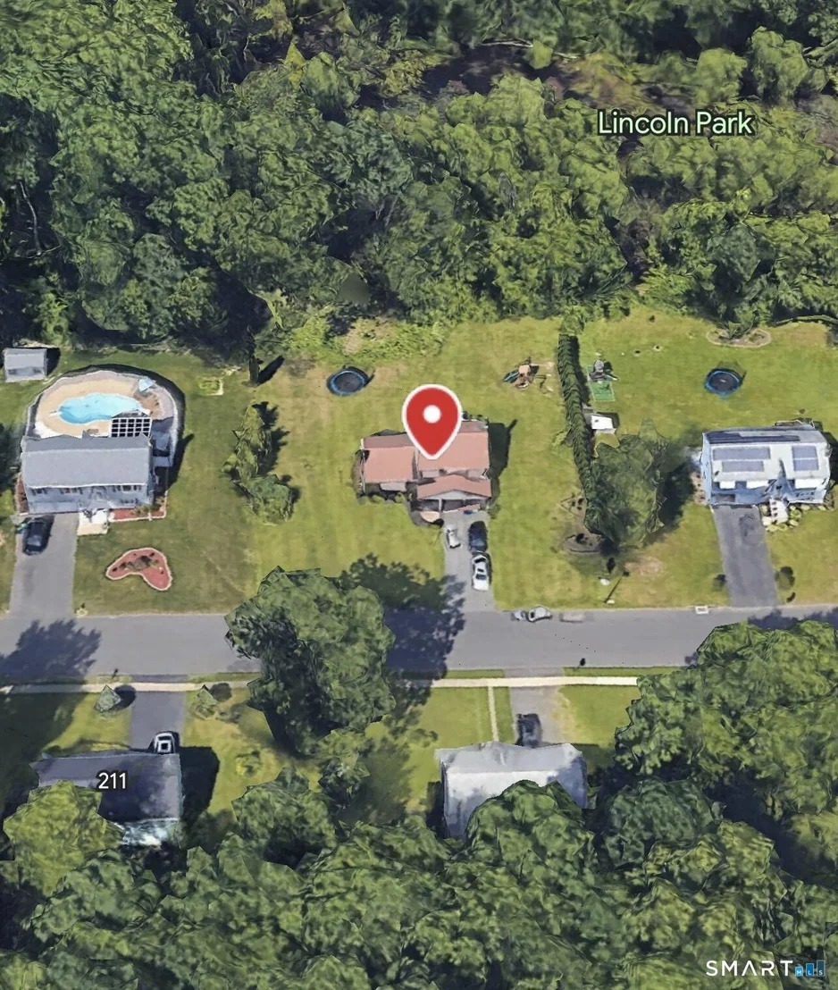 Photo of 204 Willowcrest Drive