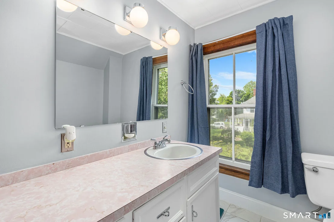 Photo of 120 Bloomfield Avenue