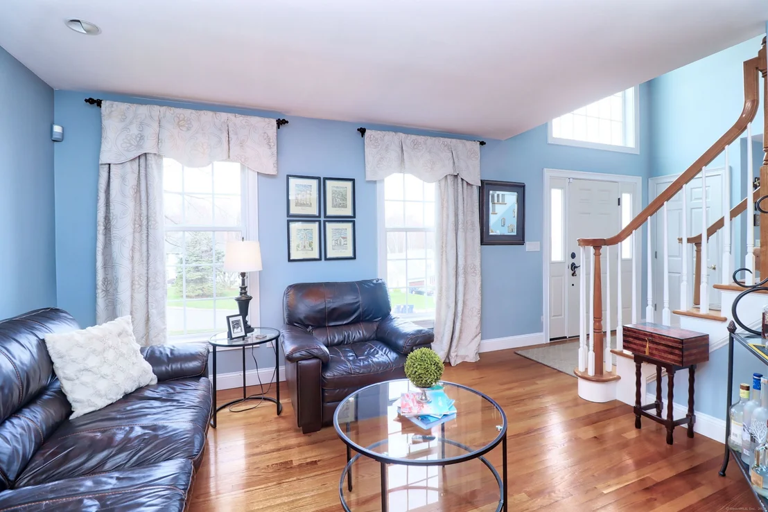 Photo of 129 Georgetown Drive