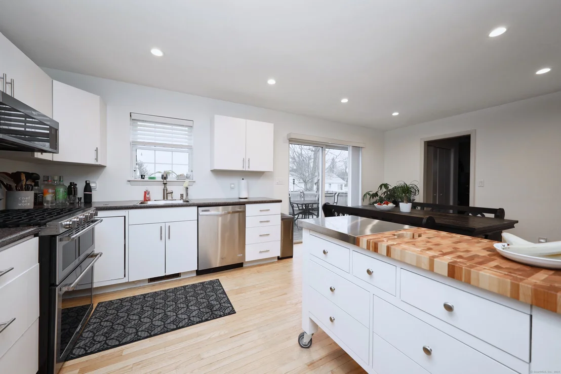Photo of 242 Kendall Circle
