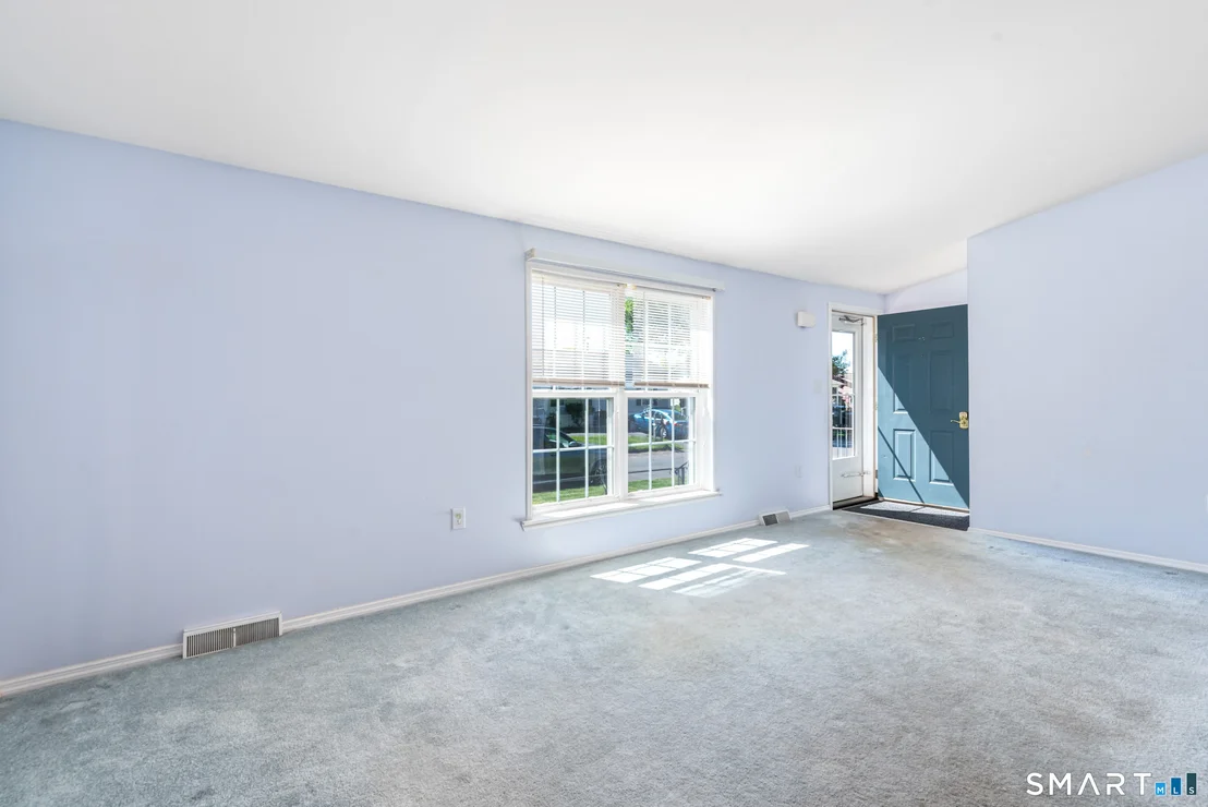Photo of 17 Laurel Circle