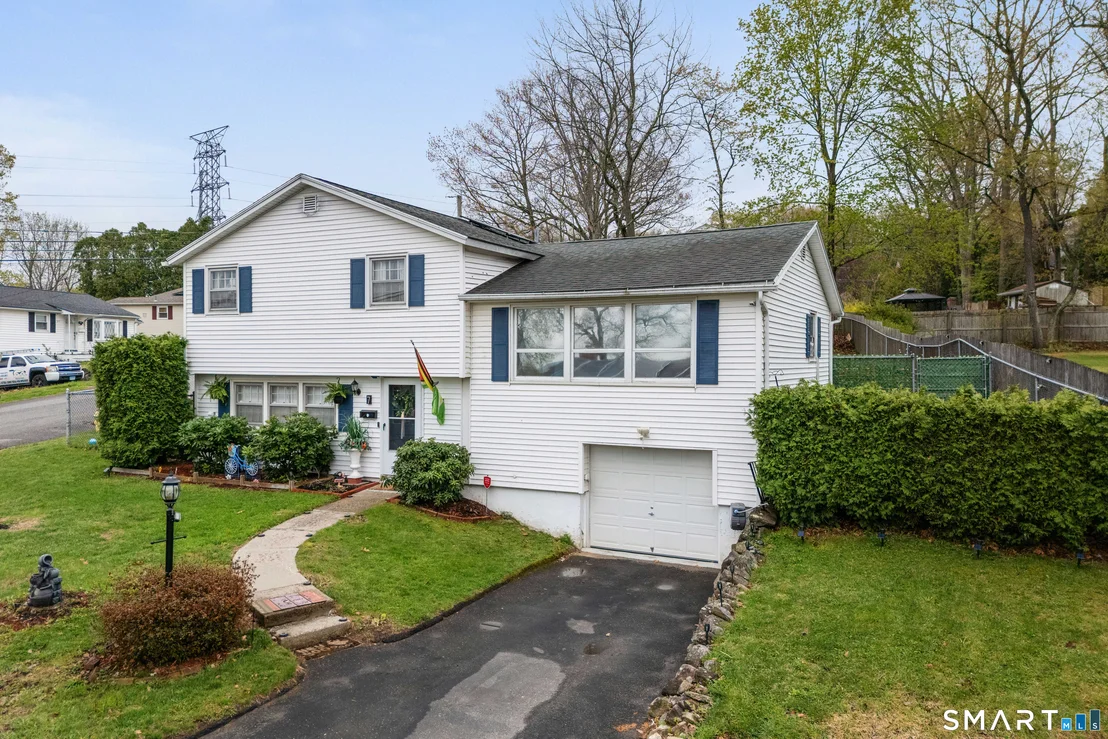 Photo of 7 Plainfield Drive