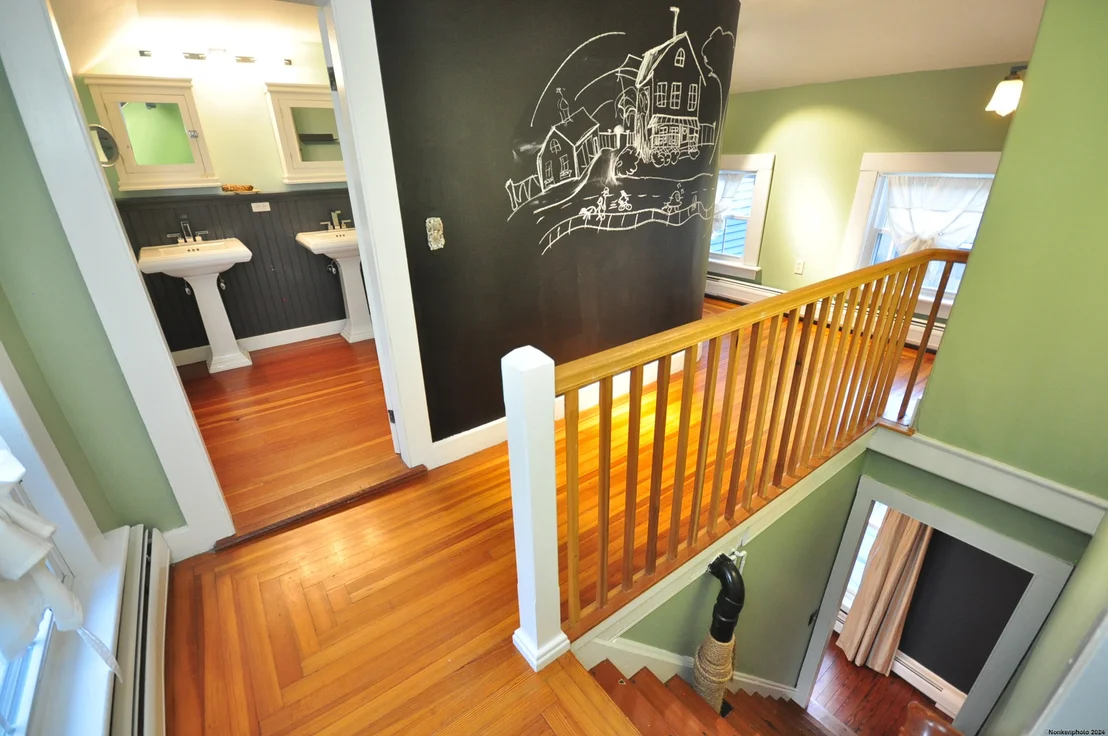 Photo of 19 Maple Avenue