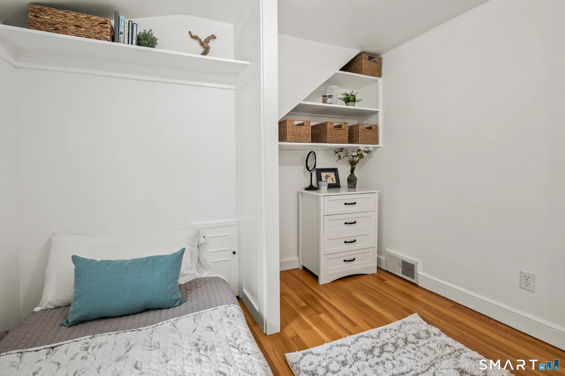 Photo of 106 Westview Terrace