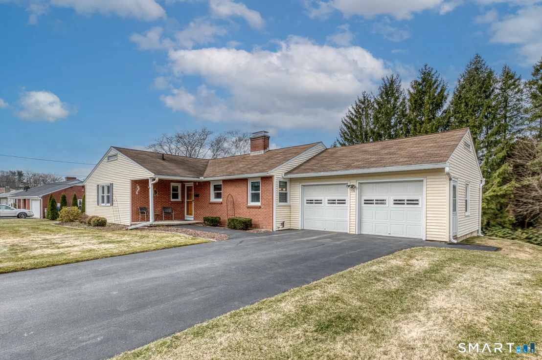 Photo of 116 Fairlawn Drive