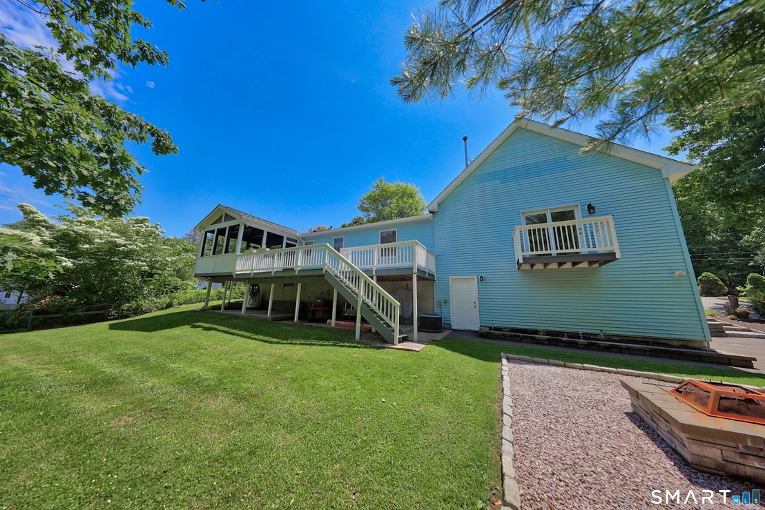 Photo of 49 Schenck Lane