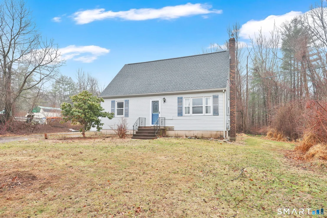 Photo of 1091 Flanders Road