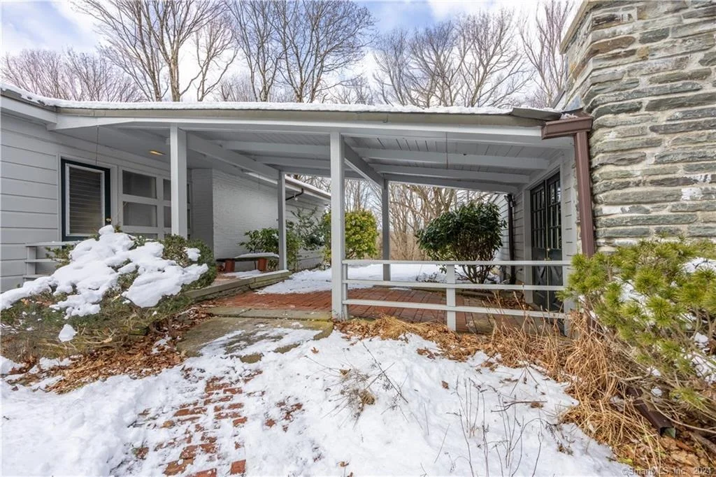 Photo of 1330 Sperry Road