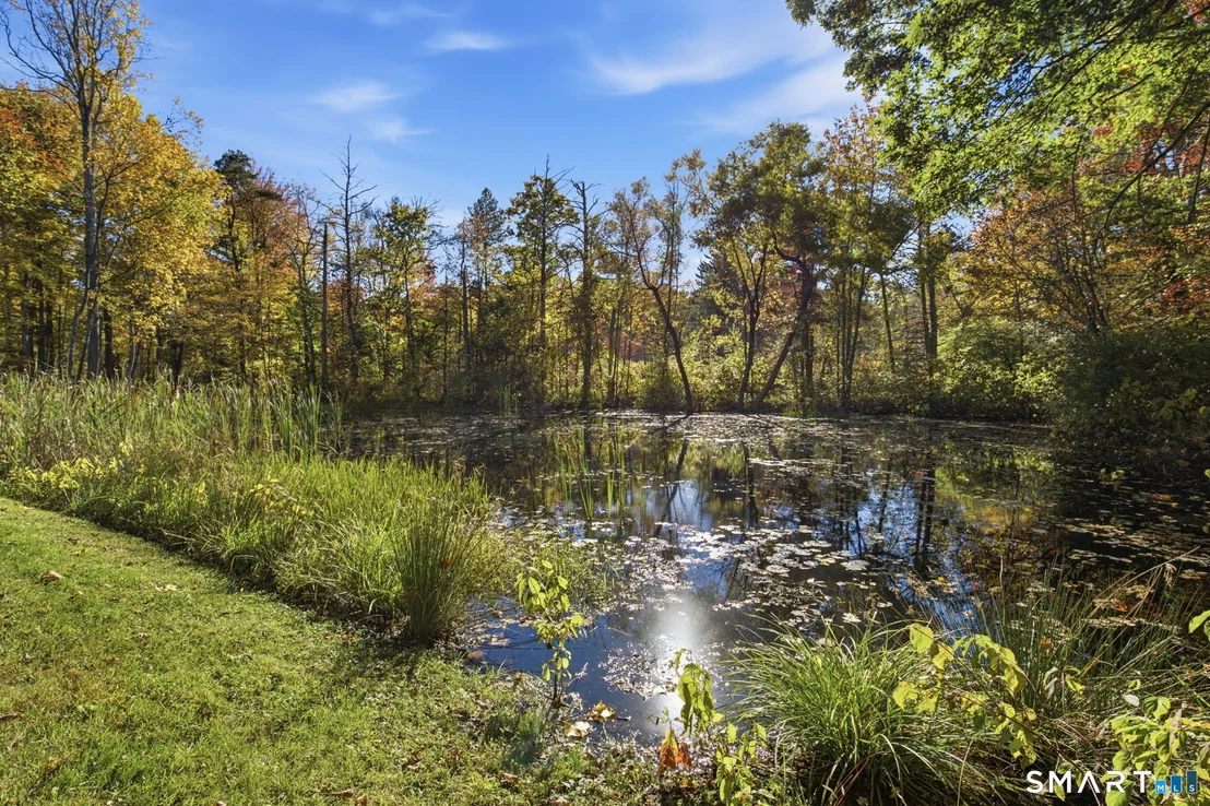 Photo of 2 Pinewood Trail
