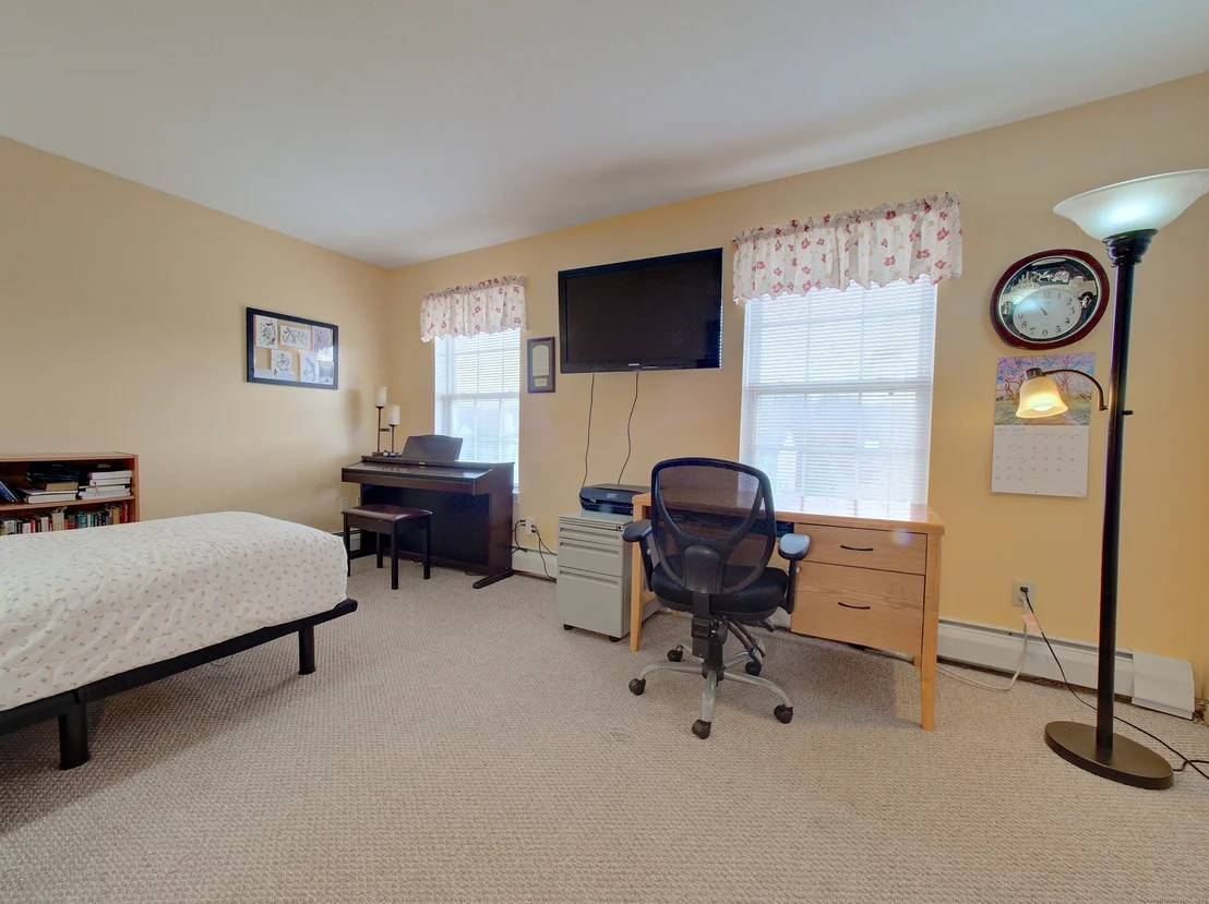 Photo of 115 Spring Wood Lane