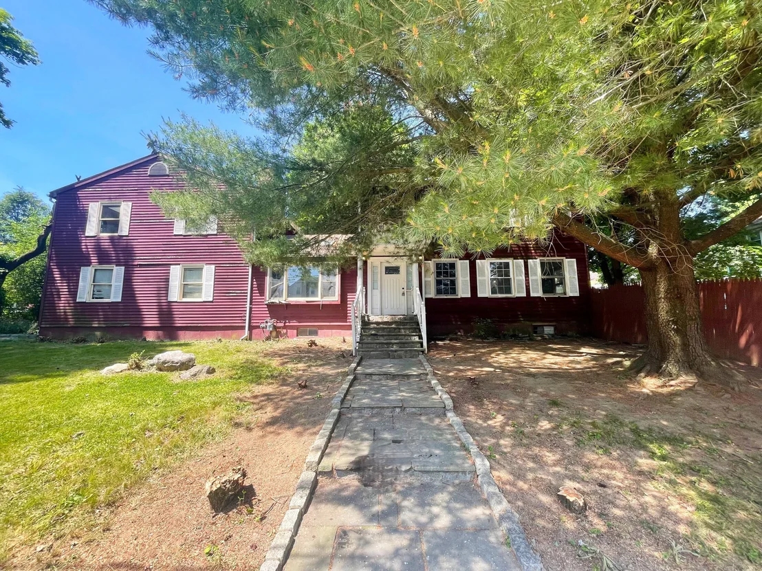 Photo of 8 Hillside Avenue
