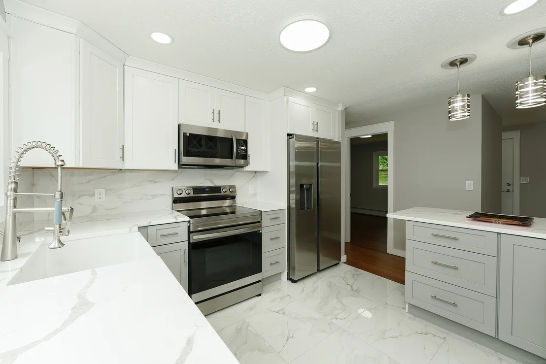 Photo of 144 Roxbury Road
