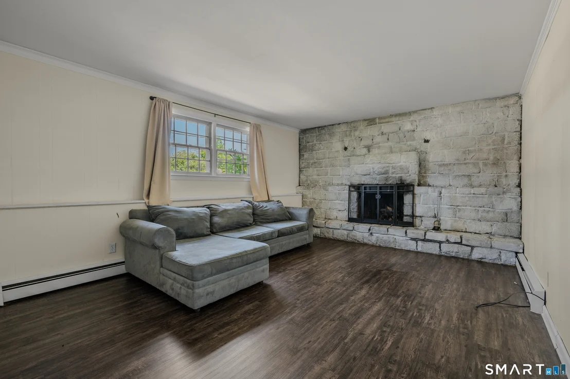 Photo of 26 Lamphere Road