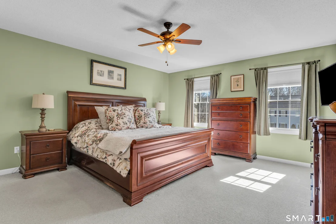 Photo of 322 Willow Road