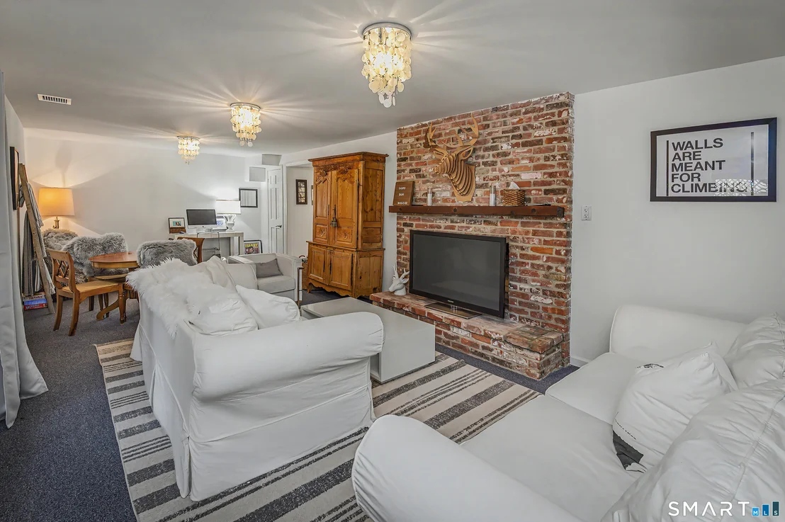 Photo of 25 English Drive