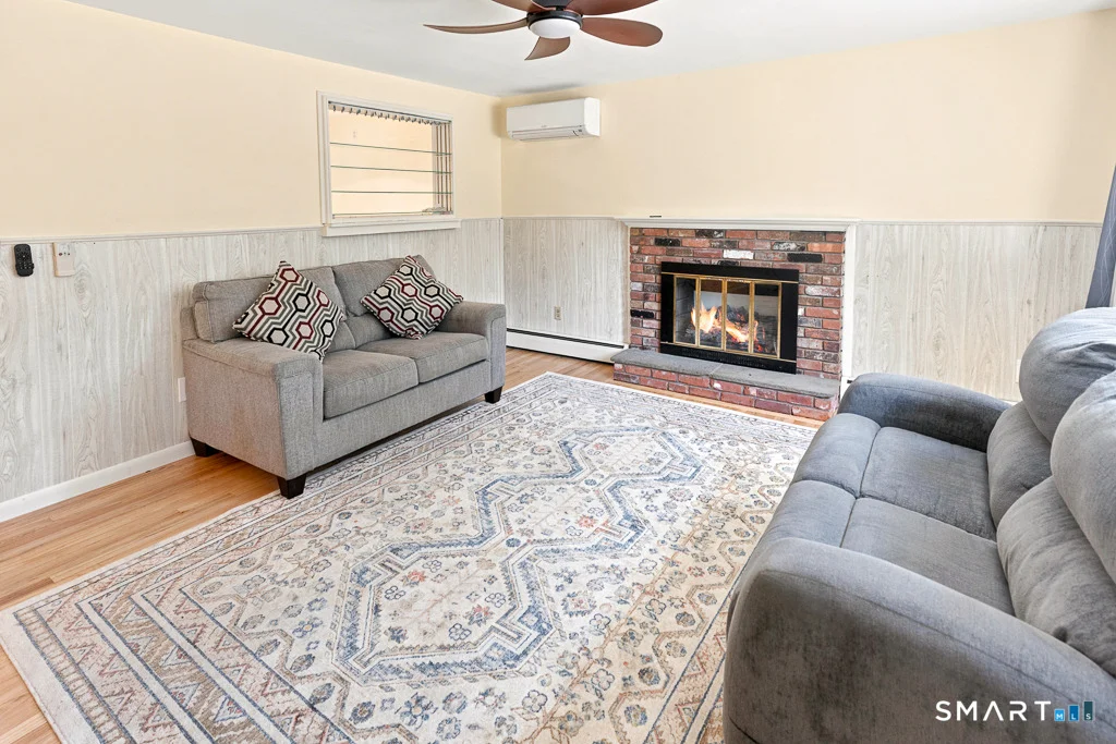 Photo of 9 Whitewood Road