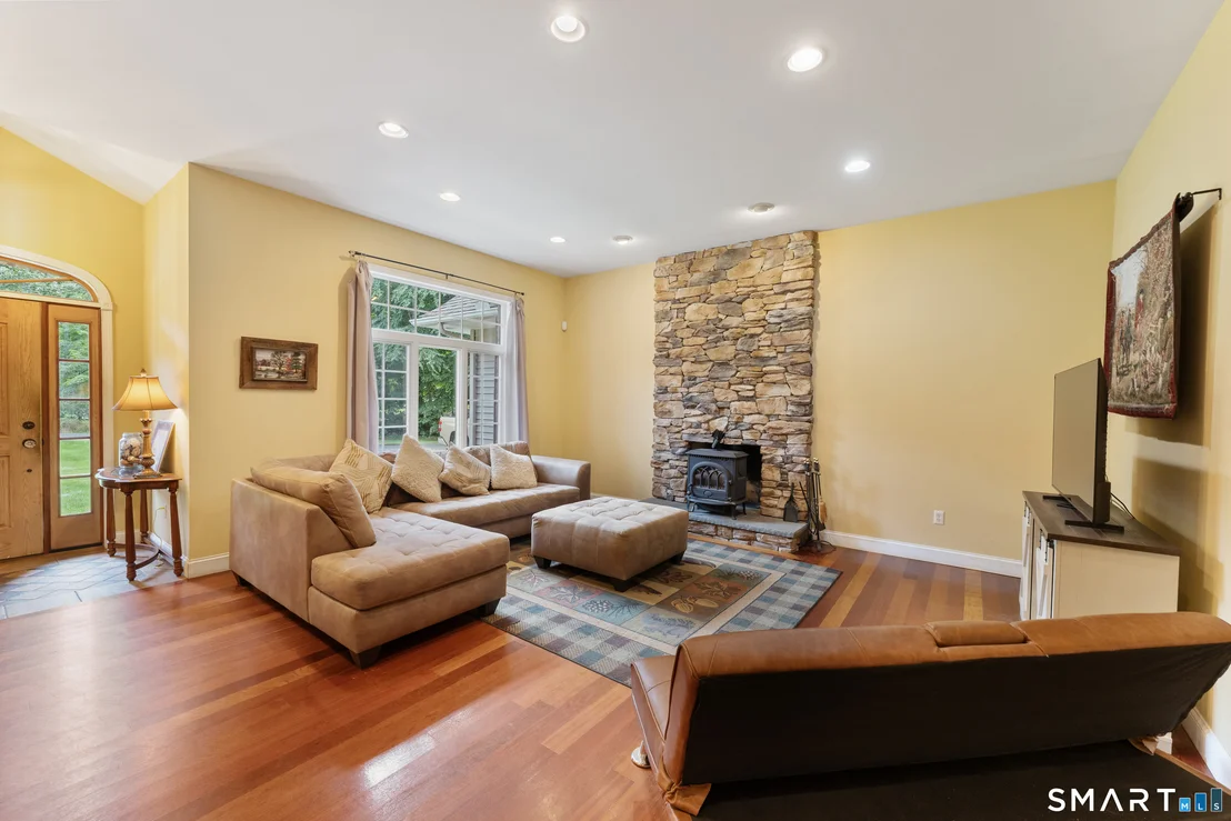 Photo of 3 Jason Heights