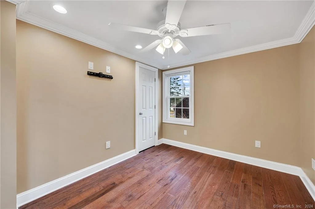 Photo of 402 Long Hill Road