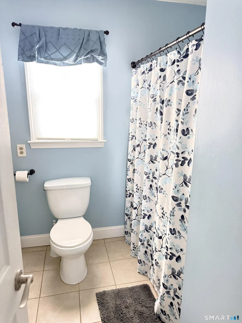 Photo of 211 Robbins Road