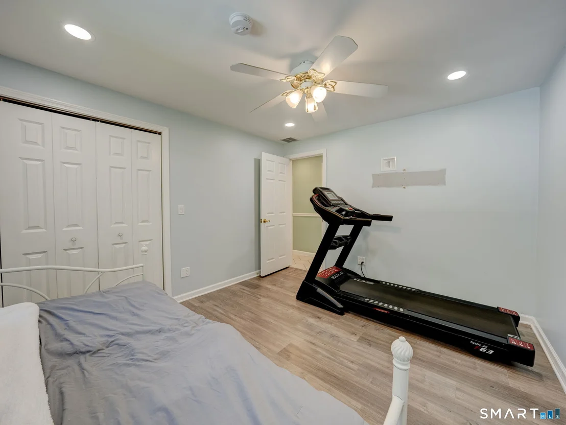 Photo of 887 Spindle Hill Road