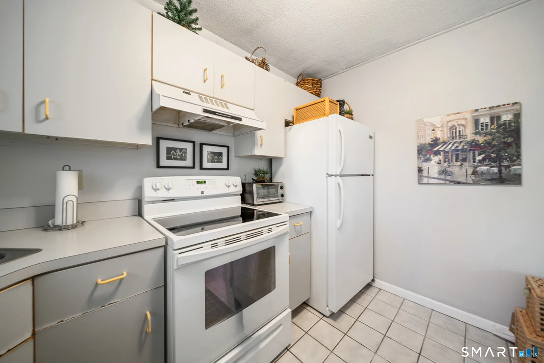 Photo of Unit 13C at 925 Oronoke Road