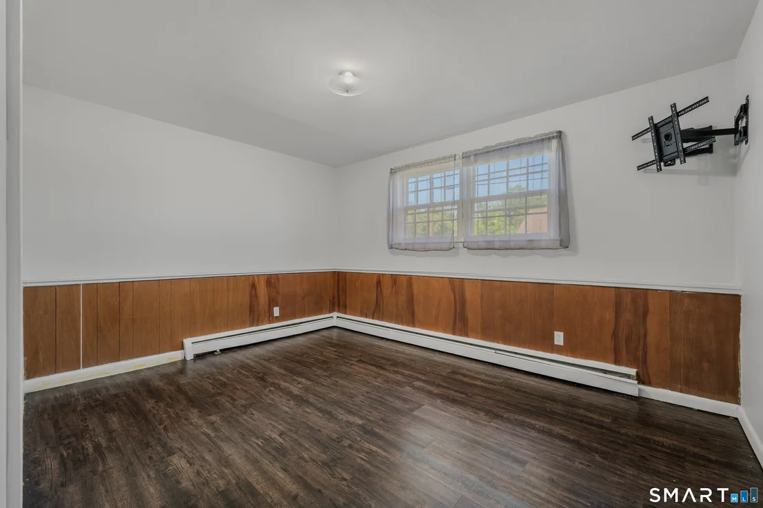 Photo of 26 Lamphere Road