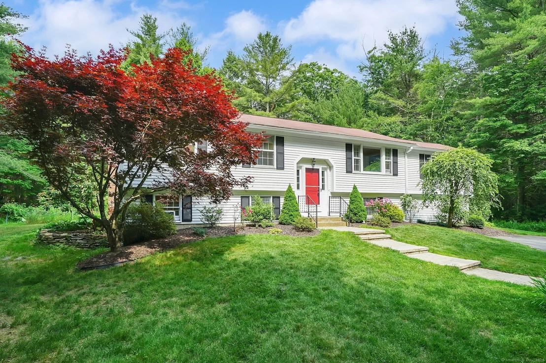 Photo of 34 Pinecrest Road