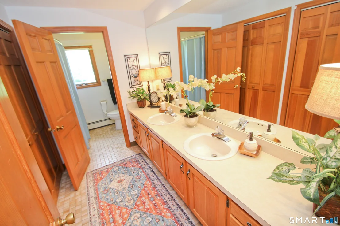 Photo of 310 Thompsonville Road