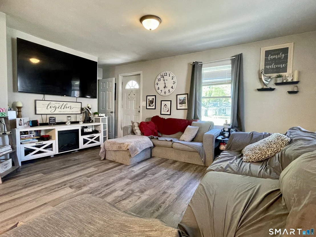 Photo of 16 Brainard Road
