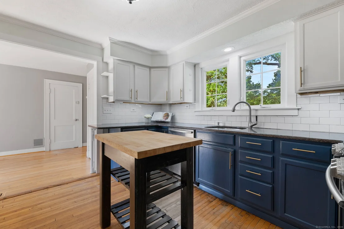Photo of 1016 Ridge Road