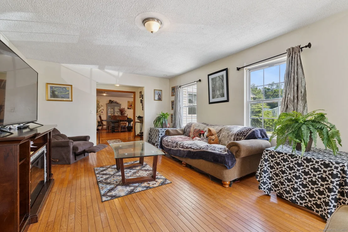 Photo of 2 Sandra Drive