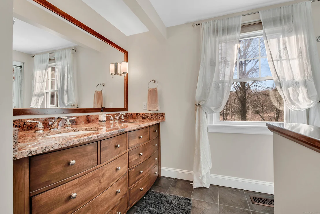Photo of 283 Covey Road