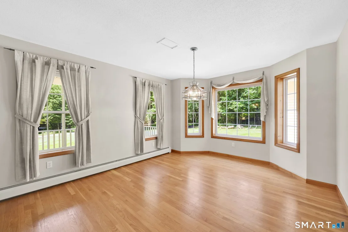Photo of 32 Laurel Drive