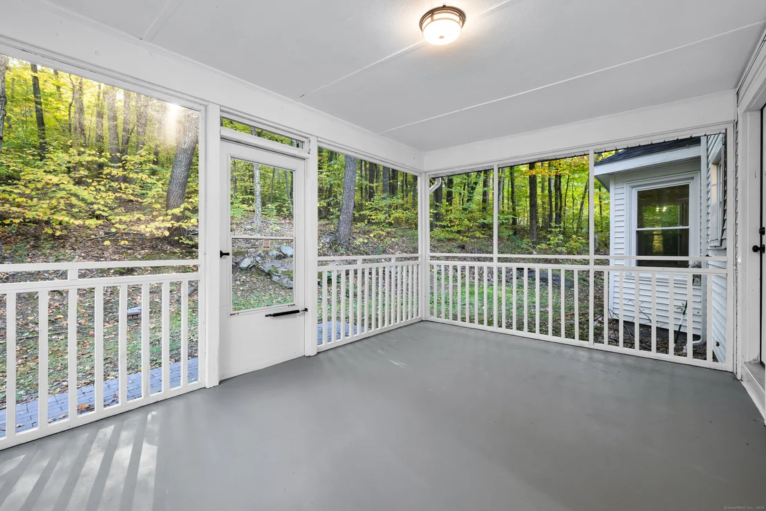 Photo of 545 Simsbury Road