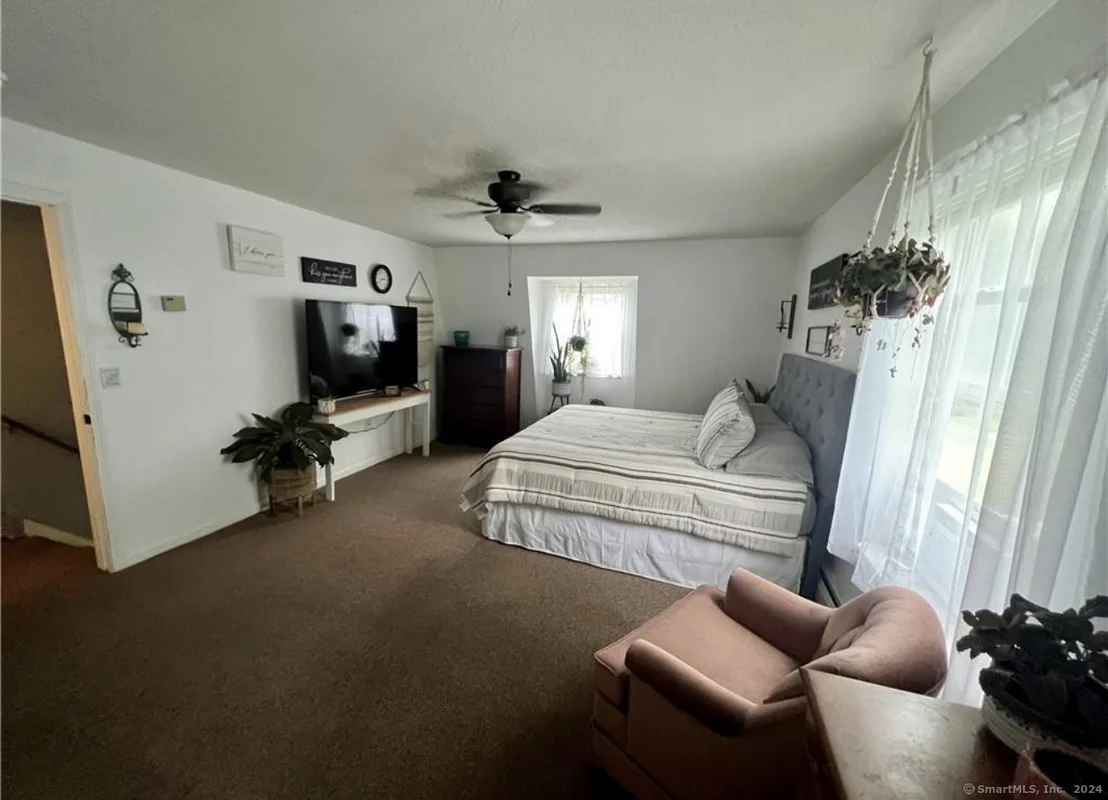 Photo of 102 Dow Road