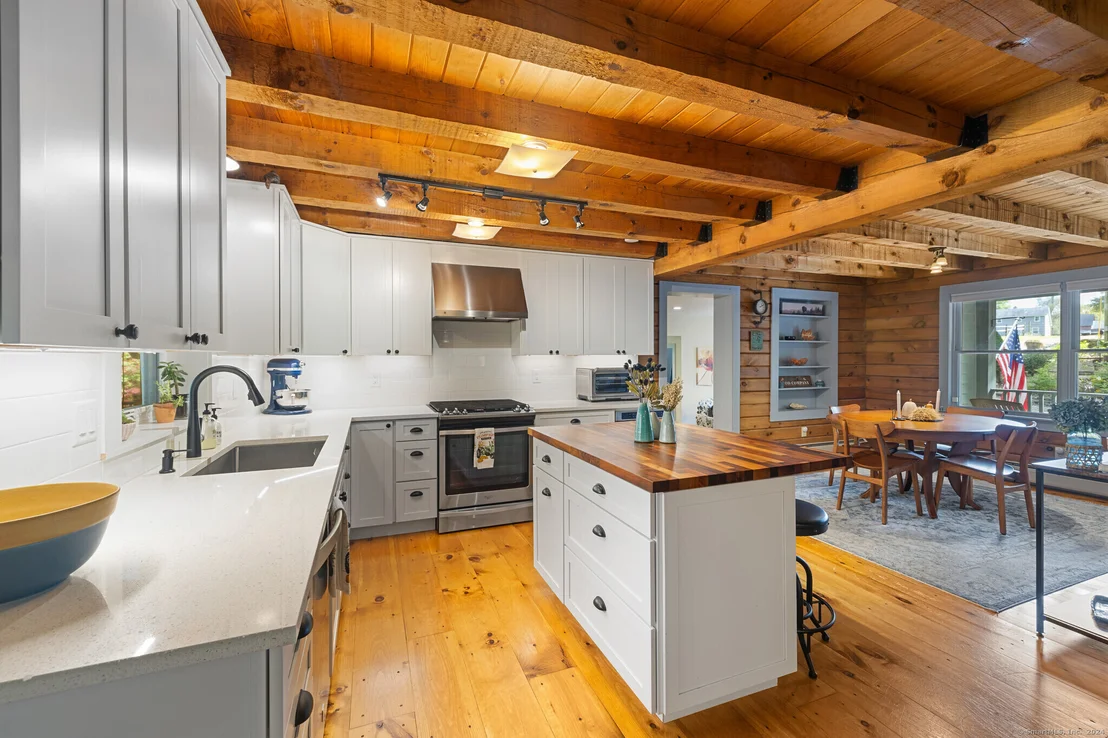 Photo of 88 Witch Meadow Road