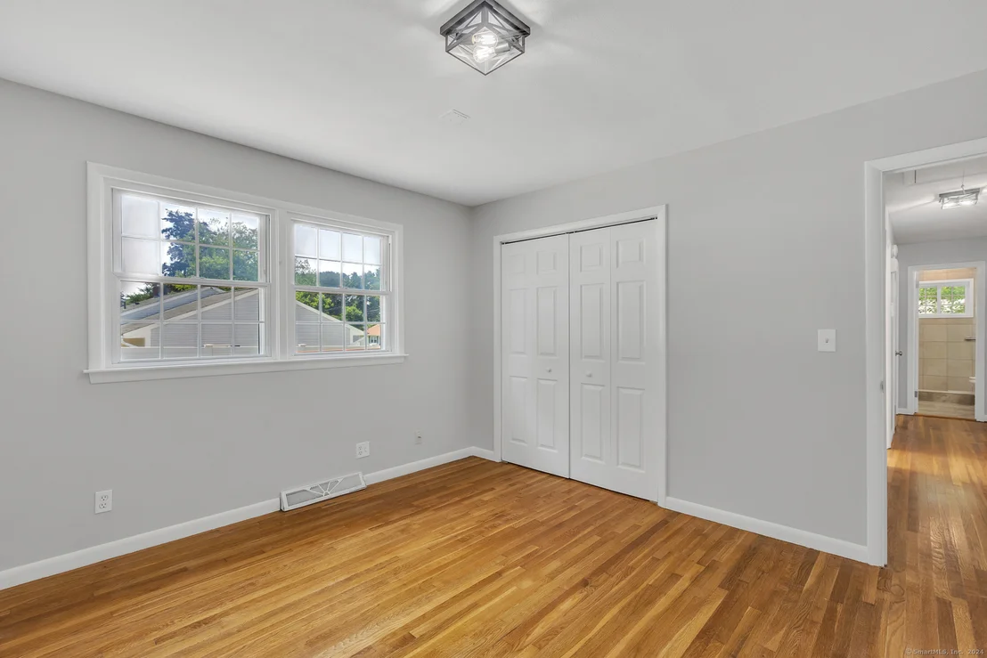 Photo of 10 Steven Street
