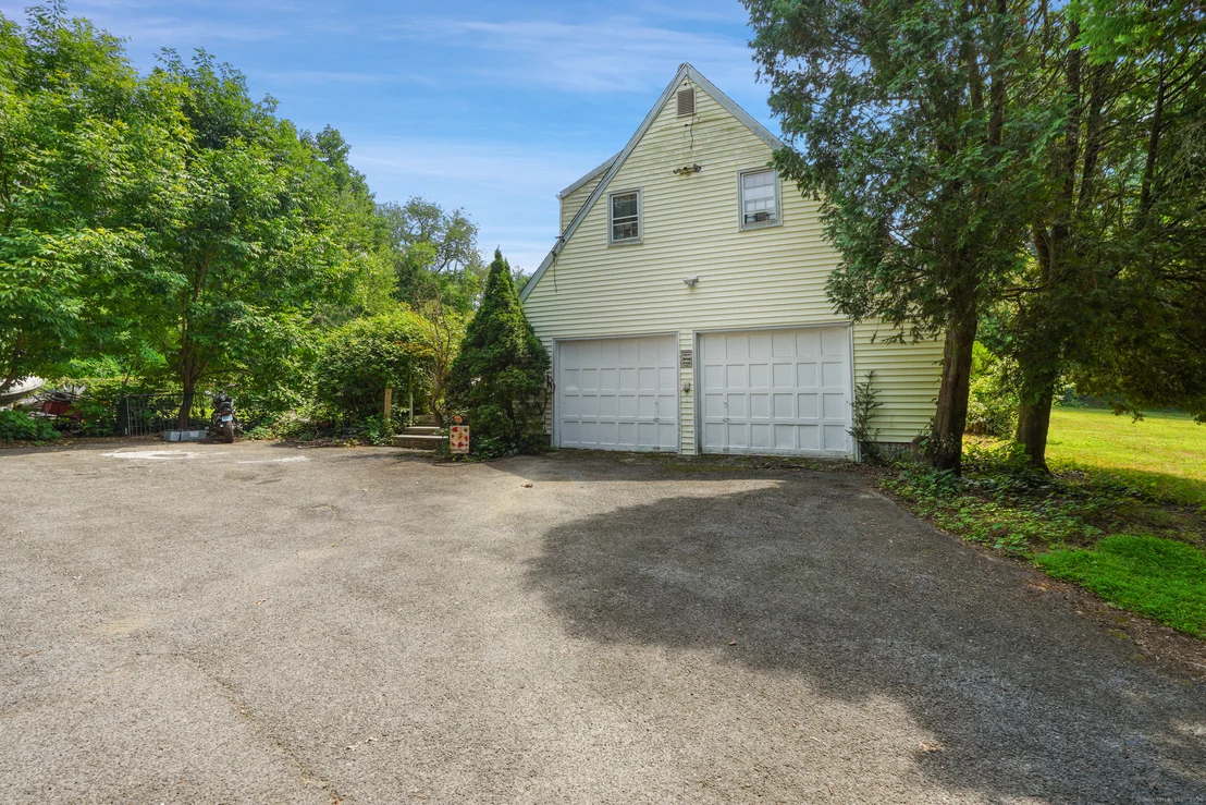 Photo of 320 Vine Road