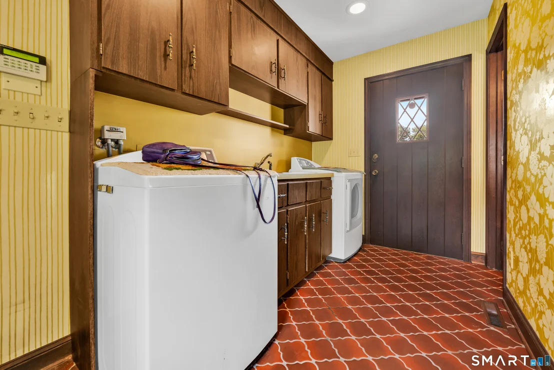 Photo of 232 Maybrook Road