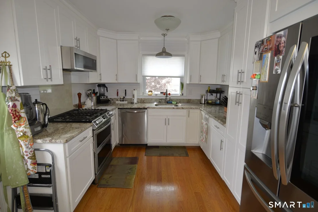 Photo of 8 Dean Drive