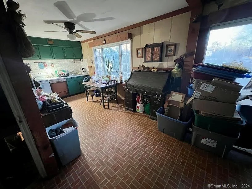 Photo of 294 Hooker Road
